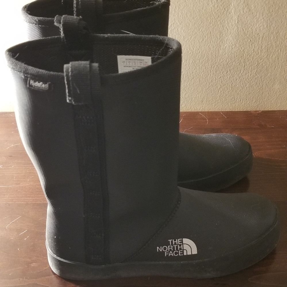 NWOT The North Face waterproof boots